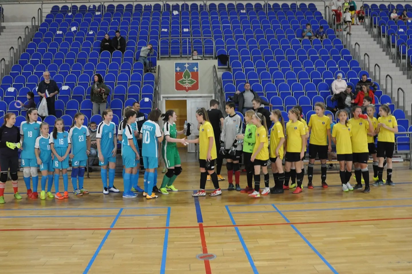 В Пущино сыгран первый матч Первенства Московской области по мини-футболу среди женских команд