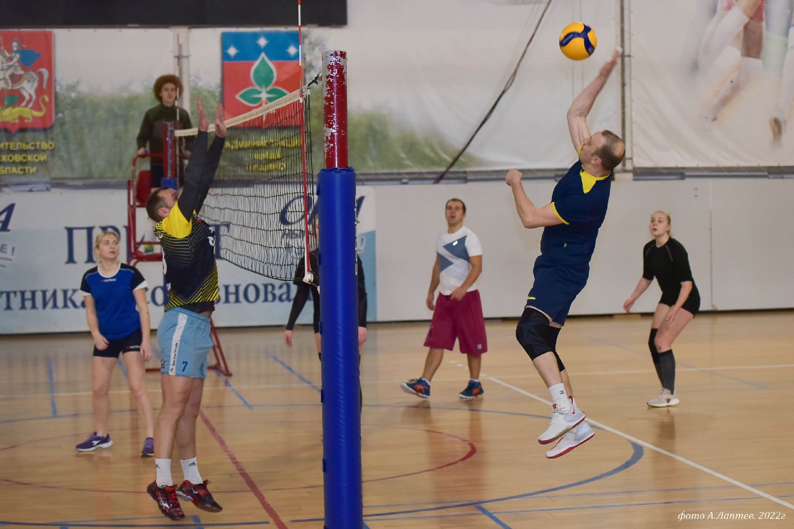 Волейбольный турнир завершил серию соревнований, проводимых в рамках Декады спорта